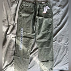 Old navy joggers large olive
